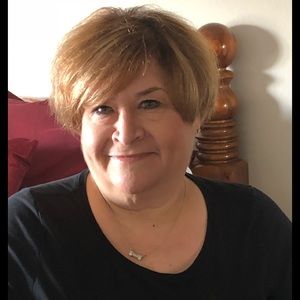 Meet your Posher, Janet